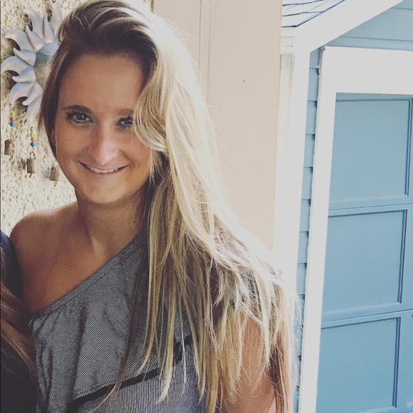 Meet your Posher, Catherine - Picture 2 of 2